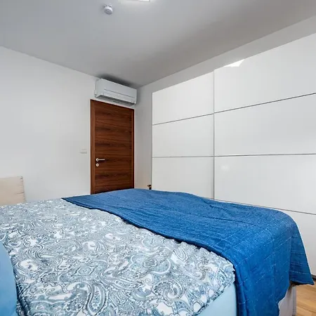 Punta Mary House With Apartment Umag