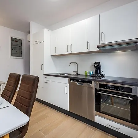 Apartment Punta Mary House With *