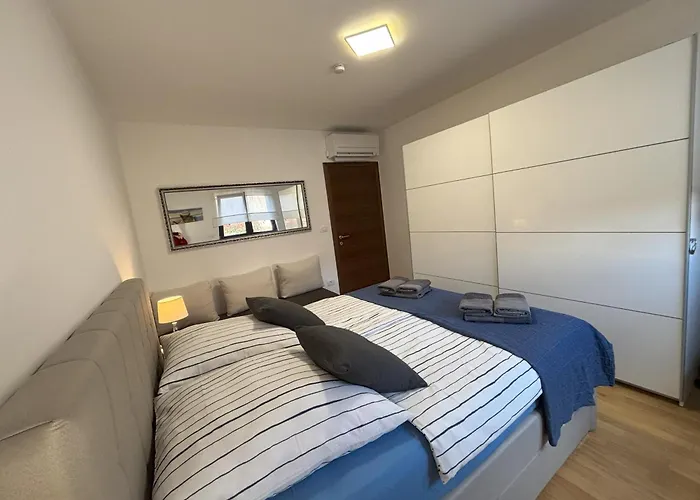 Punta Mary House With Lejlighed Umag